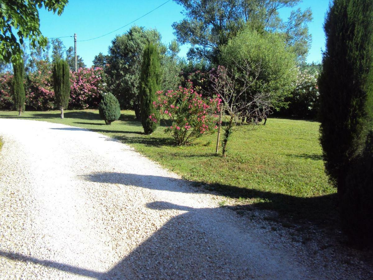 La Douloire Hotel Pernes-les-Fontaines Kültér fotó